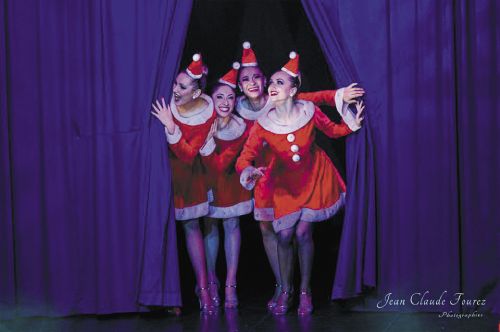 Photos du Voyage VENET : Spectacle de Noël au Cirque Imagine ( Mardi 21 Décembre 2021 )